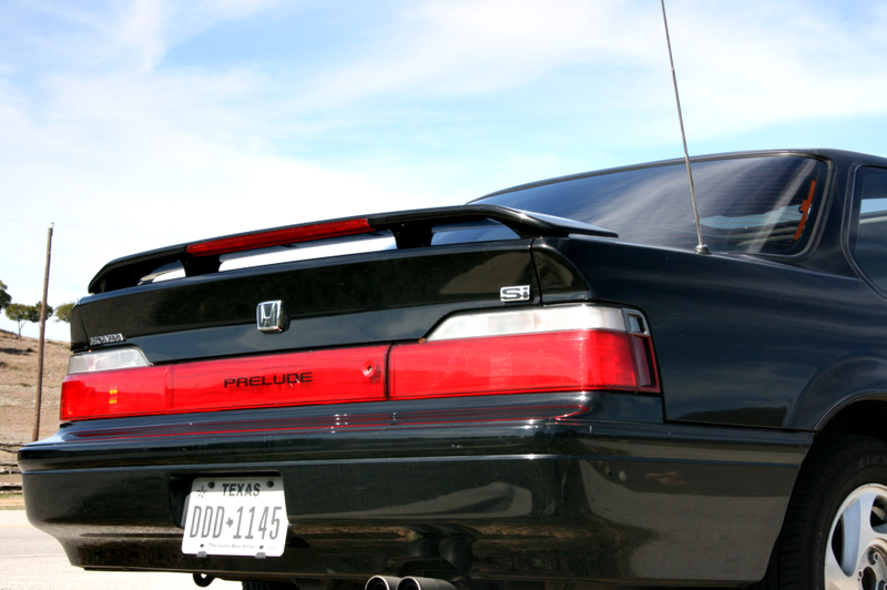 Illustration for article titled The Analog Joys Of Driving A Near-Perfect Old Honda Prelude Si